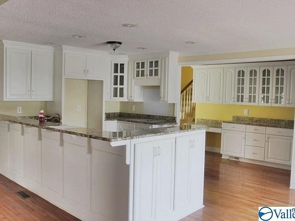 5th image of 1528 Nick Davis Rd