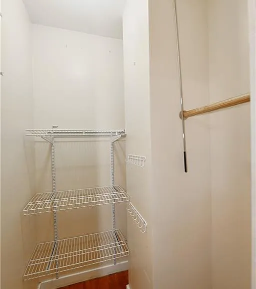 1305 Lorrain St — Photo 34