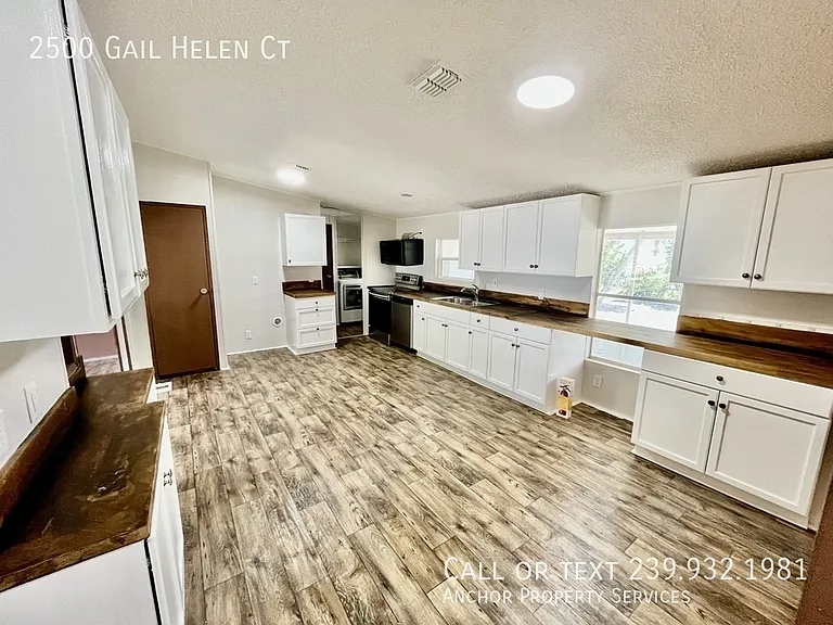 2500 Gail Helen Ct — Photo 8