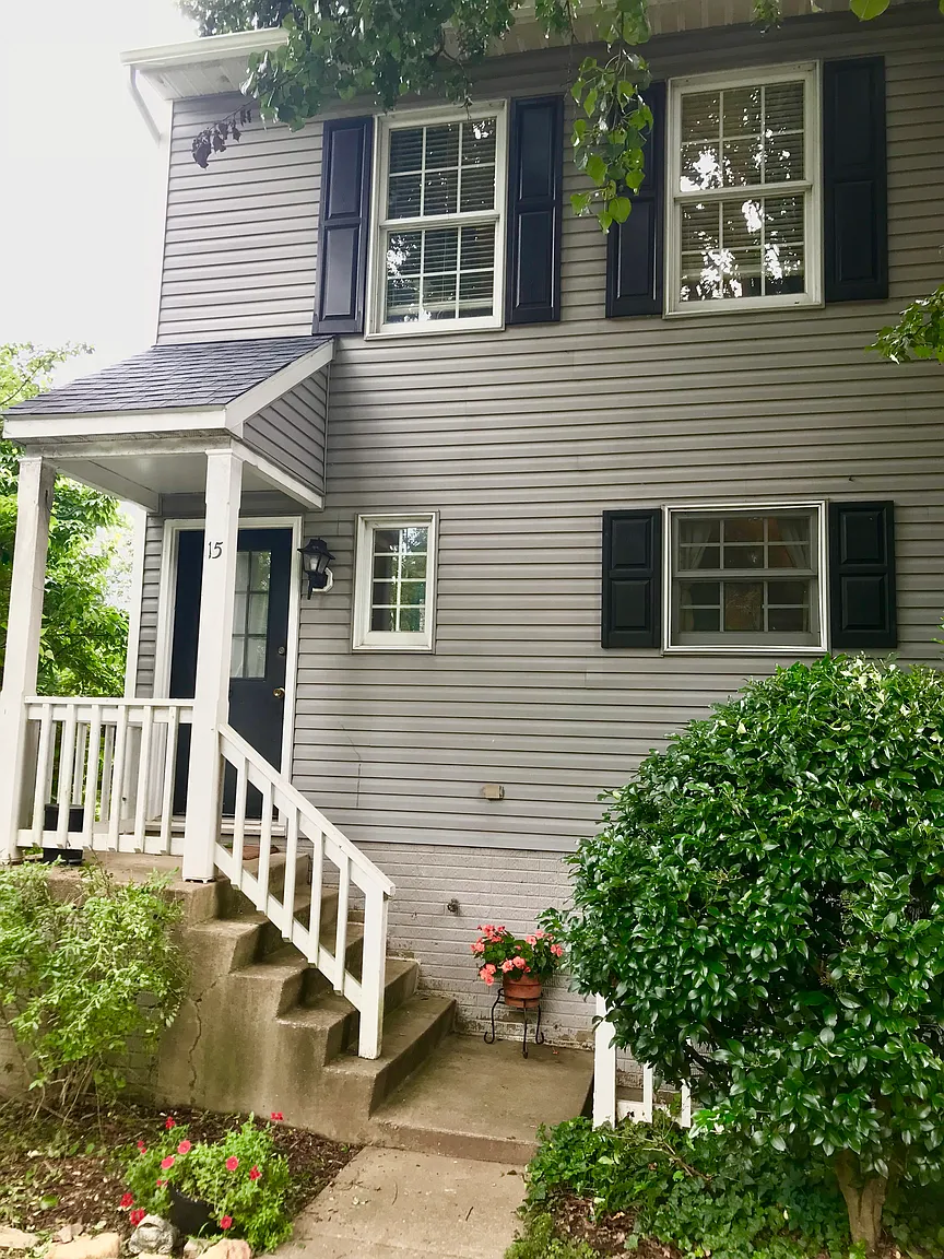 15 Stonewall Ct photo 1