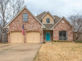 9521 E 114th St S, Bixby, OK 74008