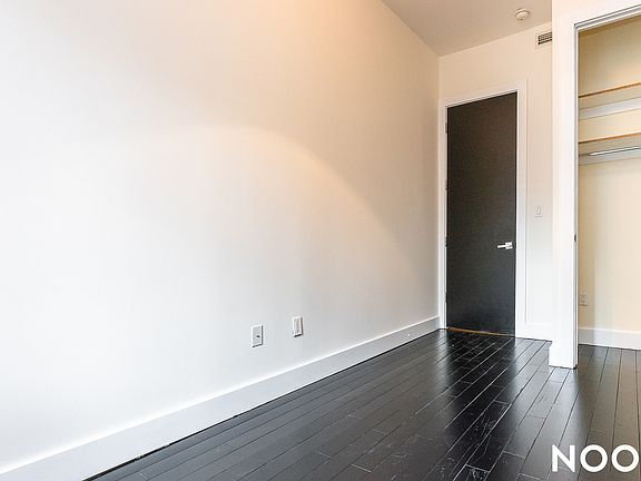5th image of 1066 Putnam Ave APT 1R