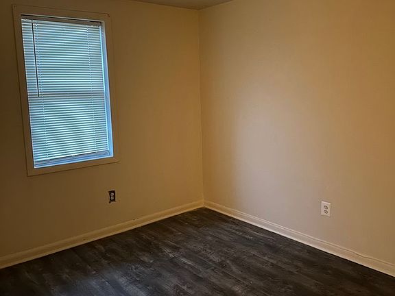 3rd image of 1244 E North Ave APT 2