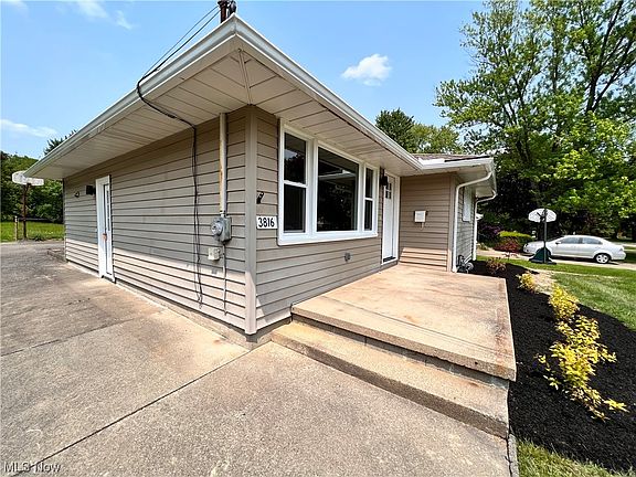 2nd image of 3816 Cumberland Dr