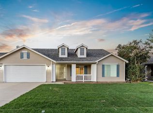 2702 Holt Ave, Sanger, CA 93657
