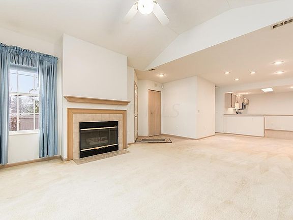 5th image of 794 Windward Ln