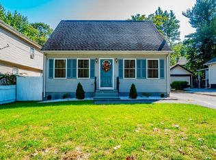 689 Bay St, Springfield, MA 01109