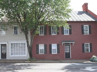 278 E King St APT 1, Strasburg, VA 22657