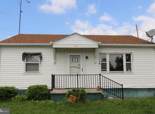 608 State Cir, Martinsburg, WV 25401
