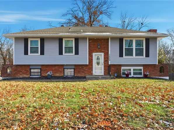 1229 Michele Dr, Excelsior Springs, MO 64024