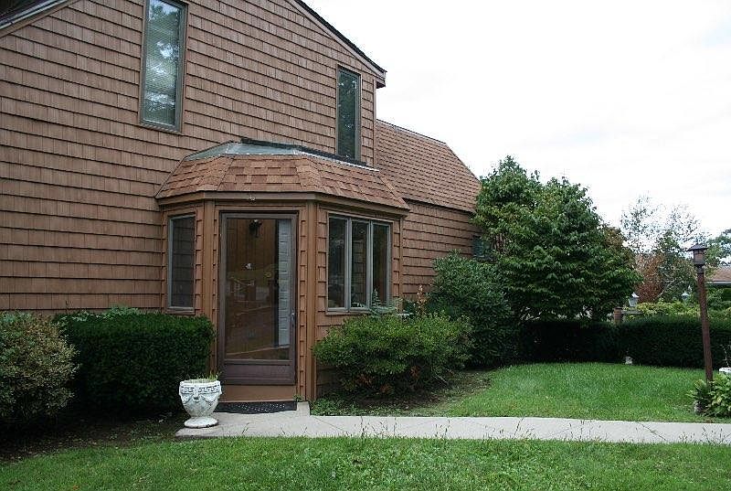 1st image of 46 Odell Cir
