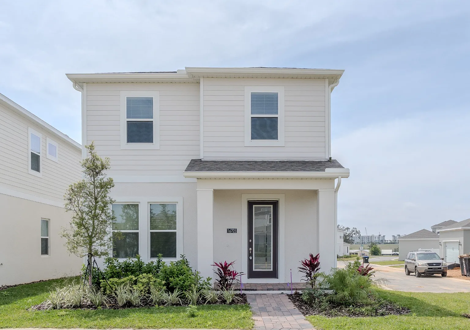 4 bed, 3.0 bath, 2083 sqft, $3,230 — Photo 3