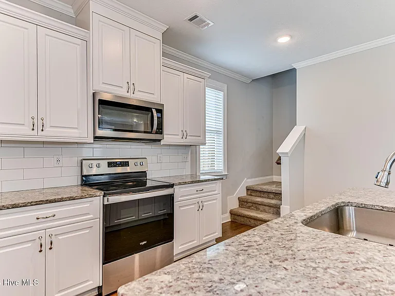 3153 Wayne Dr — Photo 20