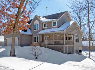 W3745 Washington Dr, Lake Geneva, WI 53147
