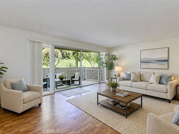 2nd image of 481 Calle Cadiz #C