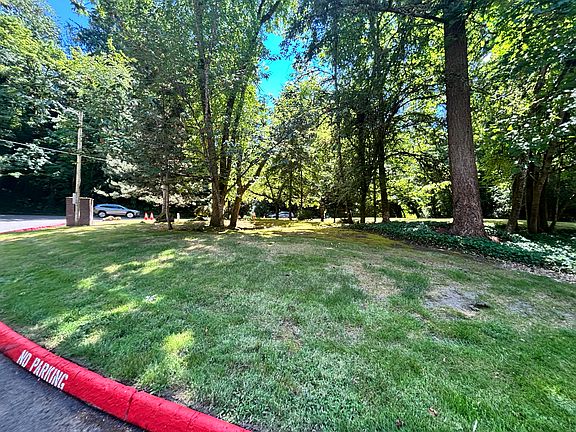 3rd image of 5573 SW Multnomah Blvd