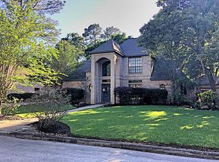 18323 Lake Oaks Dr, Spring, TX 77388