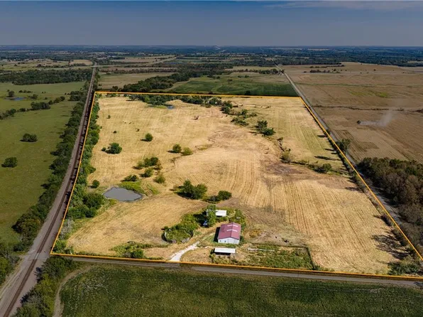 2243 Tomahawk Rd, Fort Scott, KS 66701
