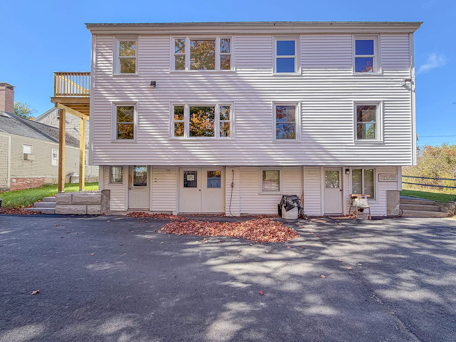 30 W Elm St — Photo 4