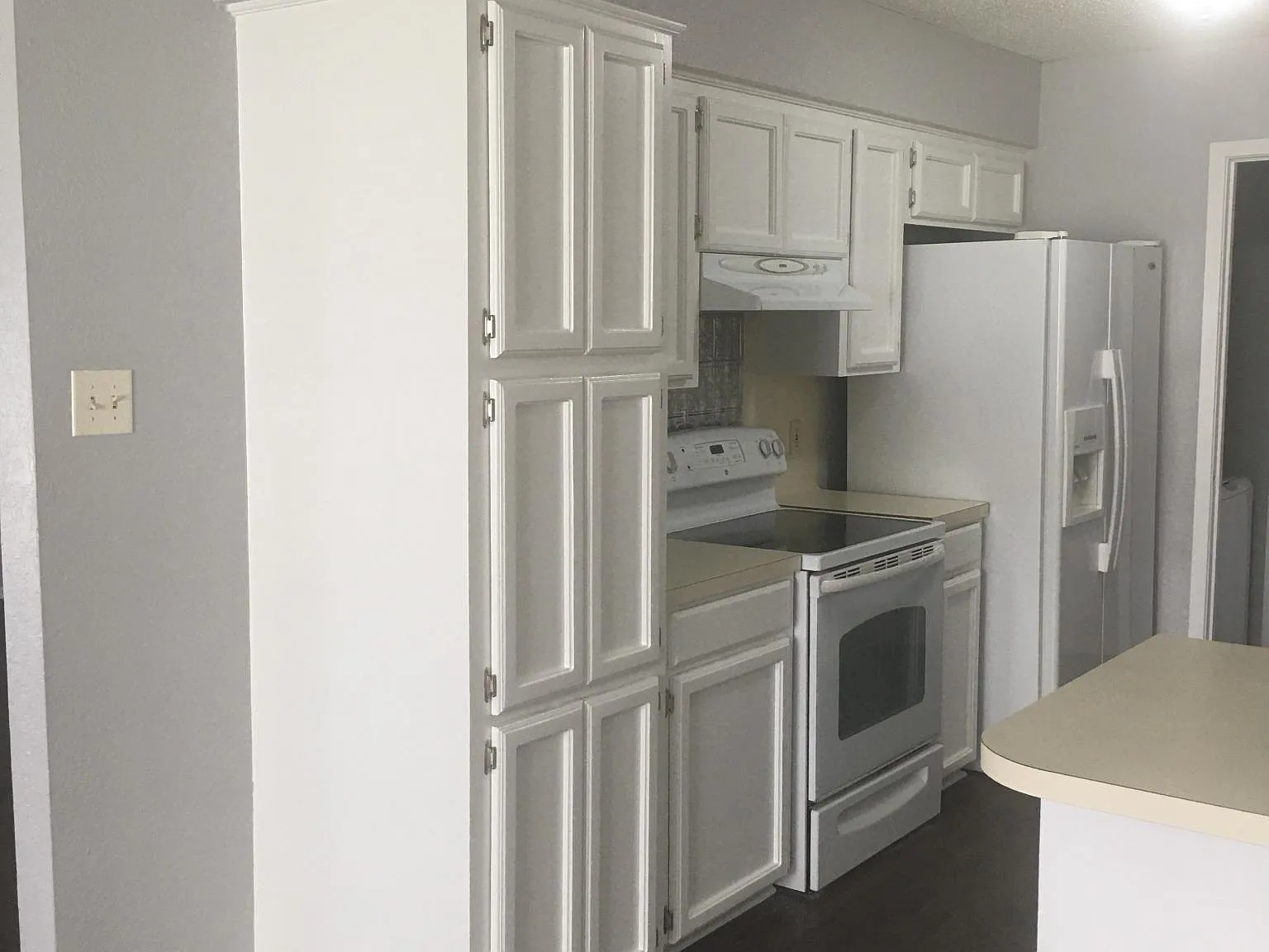 6910 Dundee Dr — Photo 4