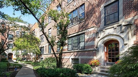 1st image of 732 Hinman Ave APT 1E
