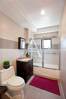 Rented by Peter Ashe | media 54