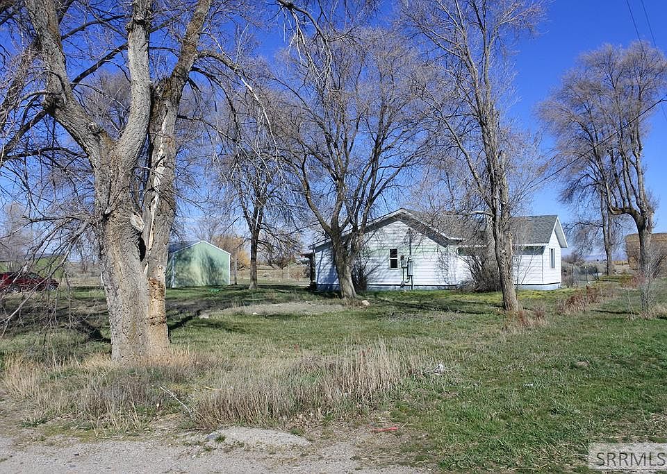 1st image of 3335 E County Line Rd