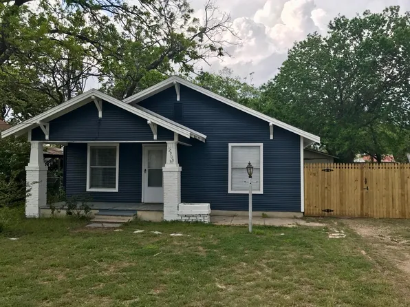 2909 McLemore Ave, Fort Worth, TX 76111