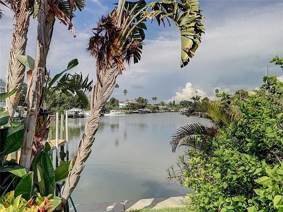 4th image of 1101 Bay Pine Blvd