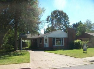 421 10th Ave, Three Rivers, MI 49093