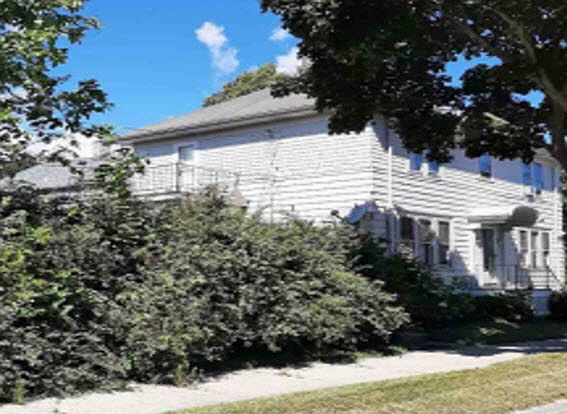 4th image of 3677 E Van Norman Ave