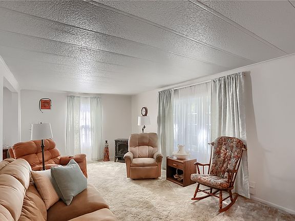 4th image of 513 Tioga Dr