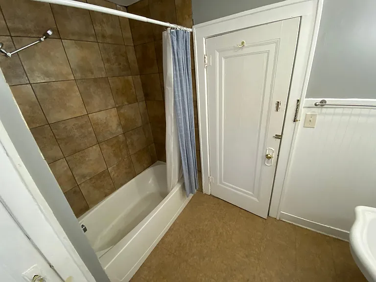 1122 Calvin Ave SE — Photo 12