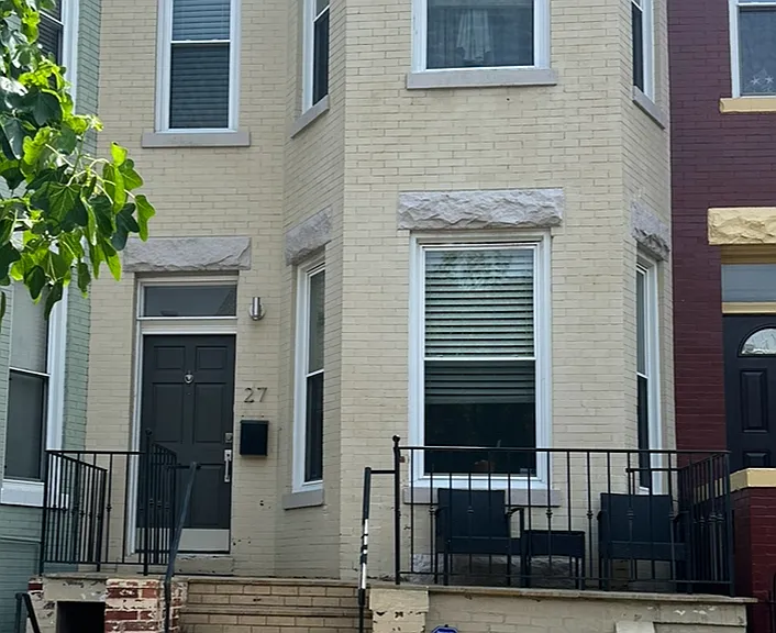 27 R St NE #A — Photo 20