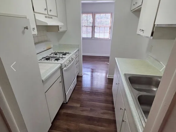 Richwoods, 6709 N University St #B16, Peoria, IL 61614