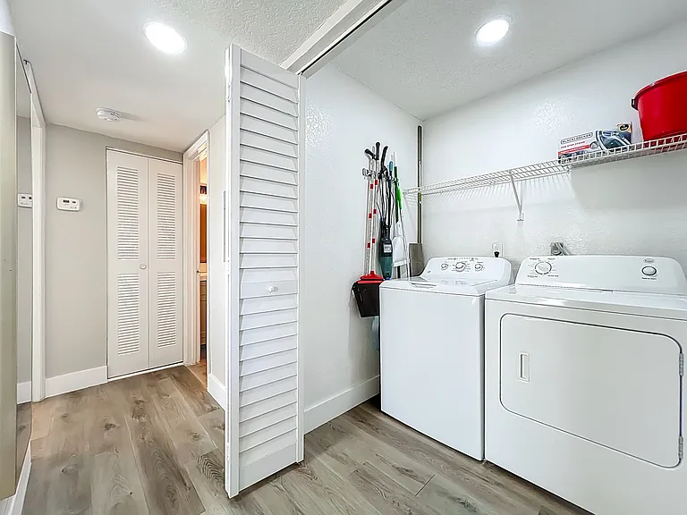 11562 Westwood Blvd #934 — Photo 14