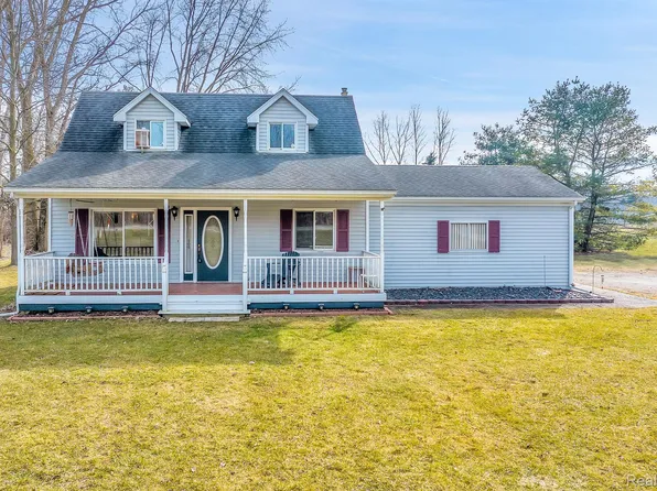 3722 E Dryden Rd, Metamora, MI 48455