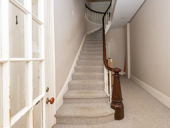 3rd image of 25 Poplar St APT 5A