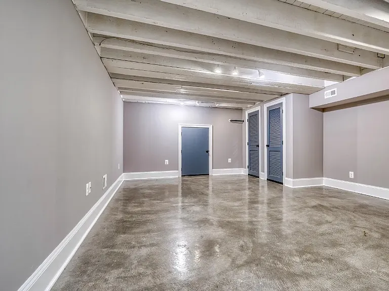 807 Light St #A — Photo 13