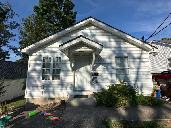 121 E Locust St, Richmond, KY 40475