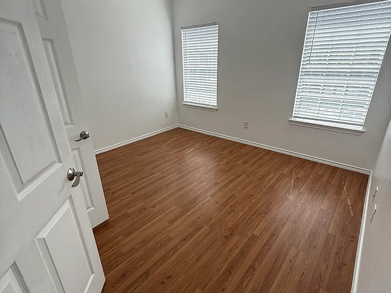 320 Woodgrove Dr #A — Photo 11