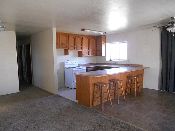 4th image of 5879 Theater Dr