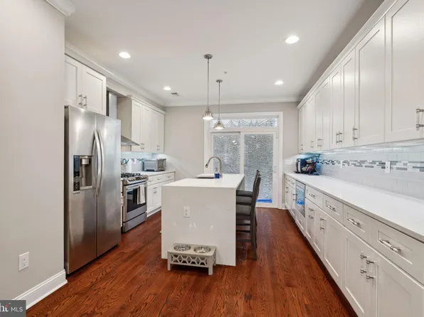 224 W Wildey St, Philadelphia, PA 19123
