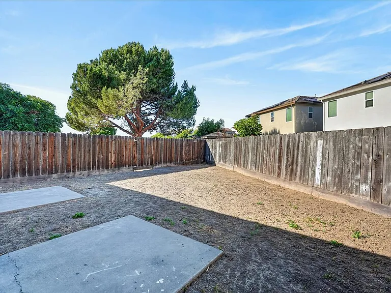 521 Spring Dr #A — Photo 20