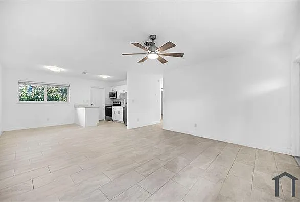 1400 NW 2nd Ave #B — Photo 3