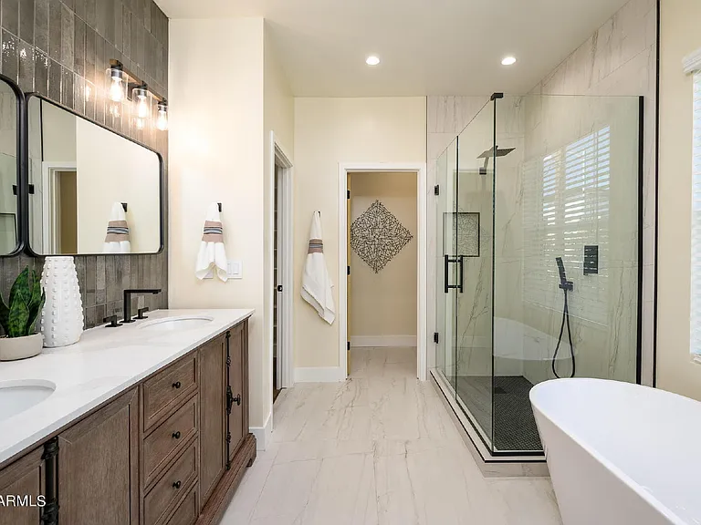 1621 W Medlock Dr — Photo 34