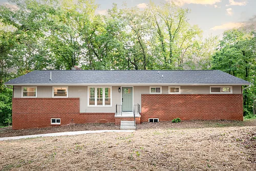 2319 Buena Vista Dr Photo 1