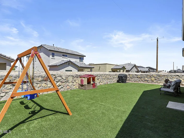 1133 Indigo Sky St — Photo 40