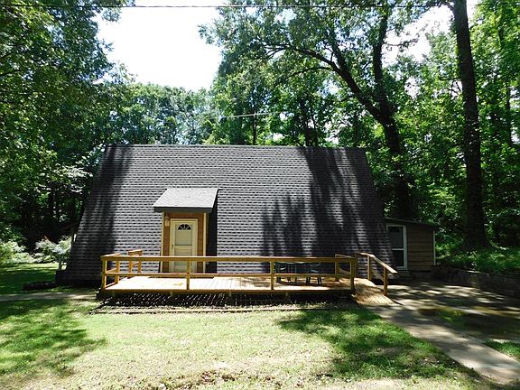 2nd image of 200 Carraway Dr