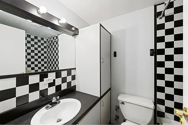 Sold by Douglas Elliman | media 27